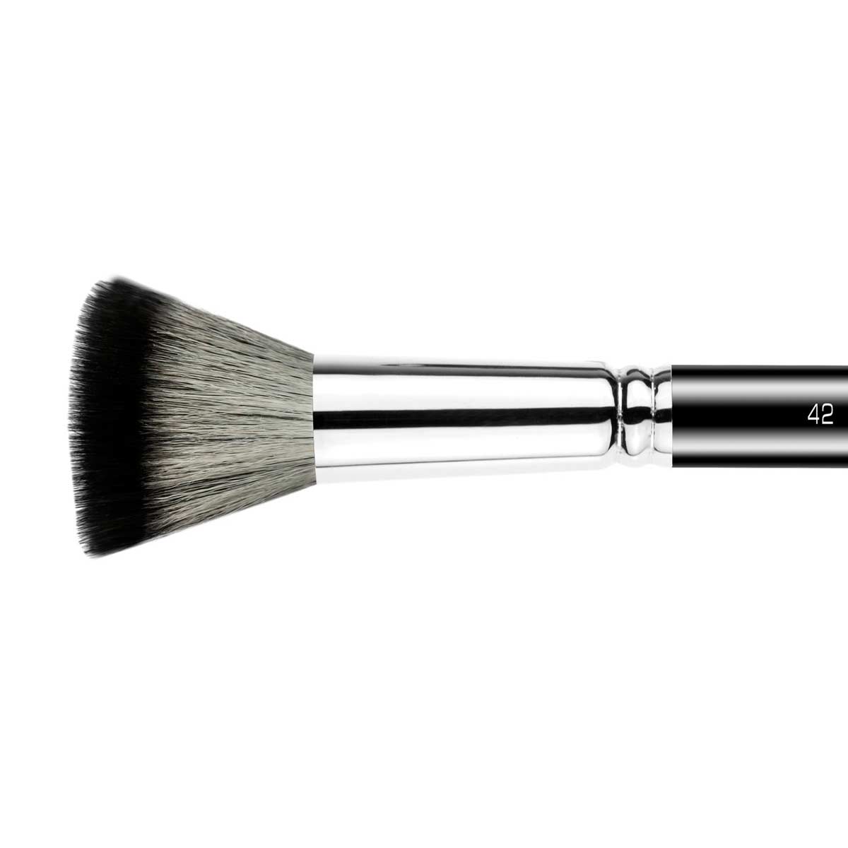 N°42 HDTV Makeup Brush L 1 kpl